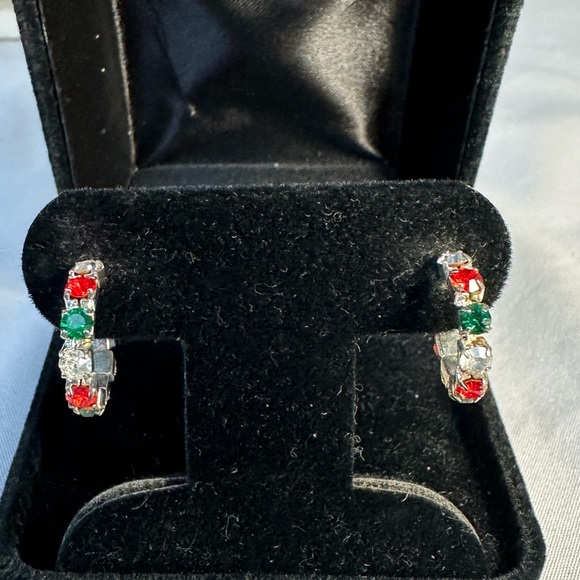Dainty open hoop sparkly rhinestone holiday earrings - Picture 3 of 5